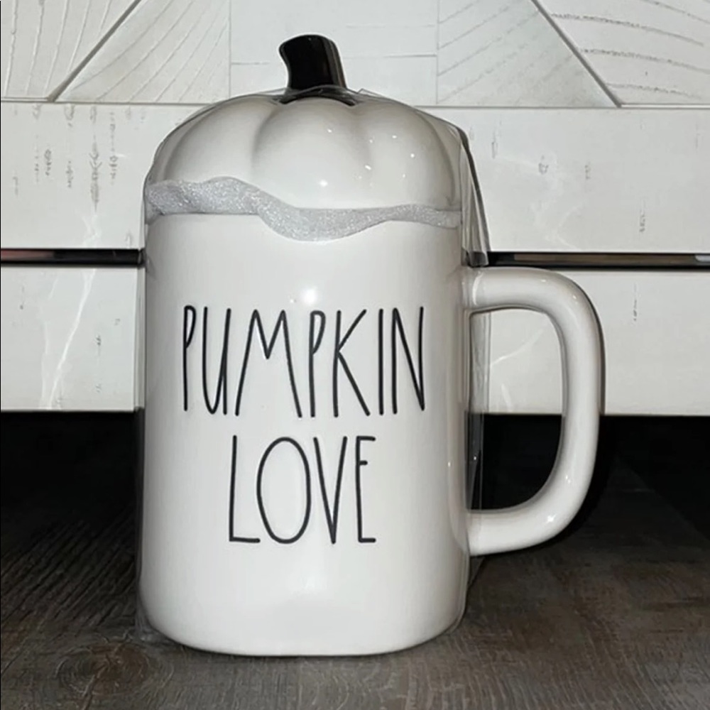 Rae Dunn PUMPKIN LOVE mug with topper